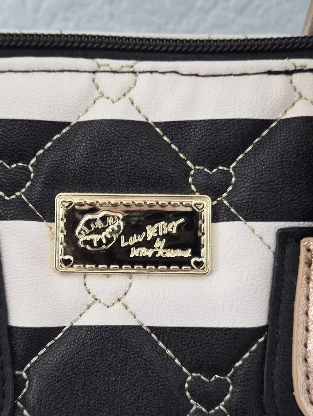 Luv Betsey Striped Quilted Heart Satchel Crossbody Bag Y2K Alt Indie E-Girl